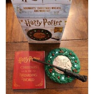 Harry Potter Ornament Hogwarts Christmas Wreath and Wand Set Lights Up Works!